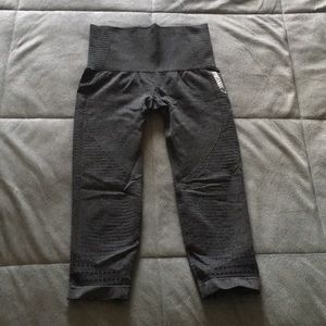 Seamless cropped leggings